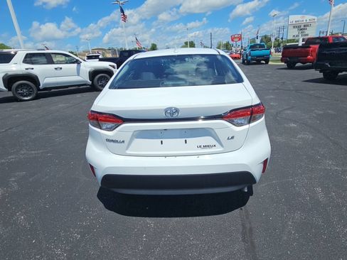 Certified 2025 Toyota Corolla LE FWD image 4
