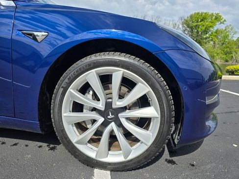 Used 2019 Tesla Model 3 Long Range RWD image 5