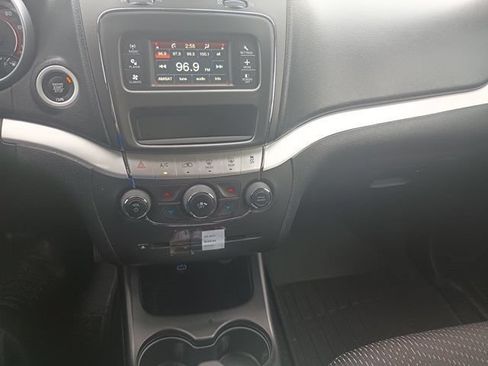 Certified 2020 Dodge Journey SE w/ SE Popular Equipment Group FWD image 12