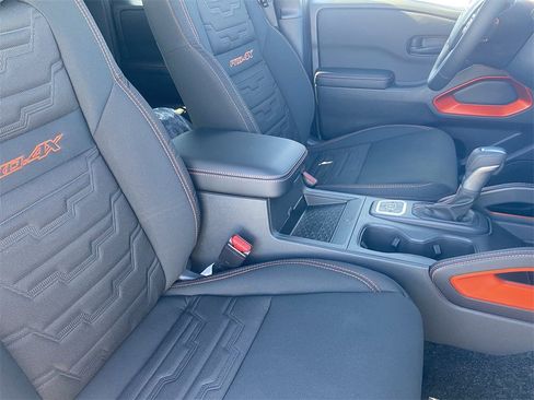 New 2026 Nissan Frontier PRO-4X w/ Pro-4x Convenience Package image 8