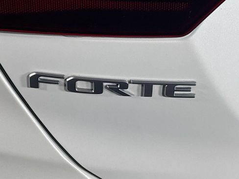 Used 2024 Kia Forte LXS FWD image 23