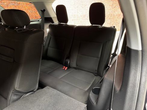 Certified 2023 Ford Explorer XLT image 24