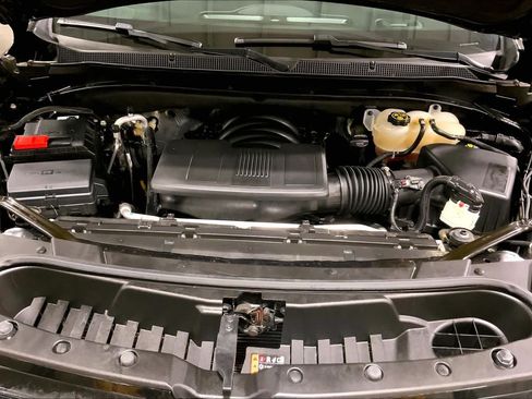 Used 2023 Chevrolet Suburban Premier w/ Max Trailering Package AWD/4WD image 32