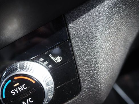 Used 2024 Mitsubishi Outlander 4WD Plug-In Hybrid image 26