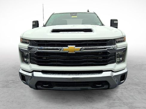 Certified 2024 Chevrolet Silverado 2500 LT image 3