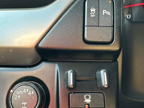 Used 2017 Chevrolet Tahoe LS w/ All-Season Package image 22