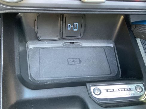 Used 2023 Ford Bronco Outer Banks AWD/4WD image 41