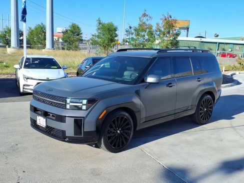 Used 2024 Hyundai Santa Fe Calligraphy image 1