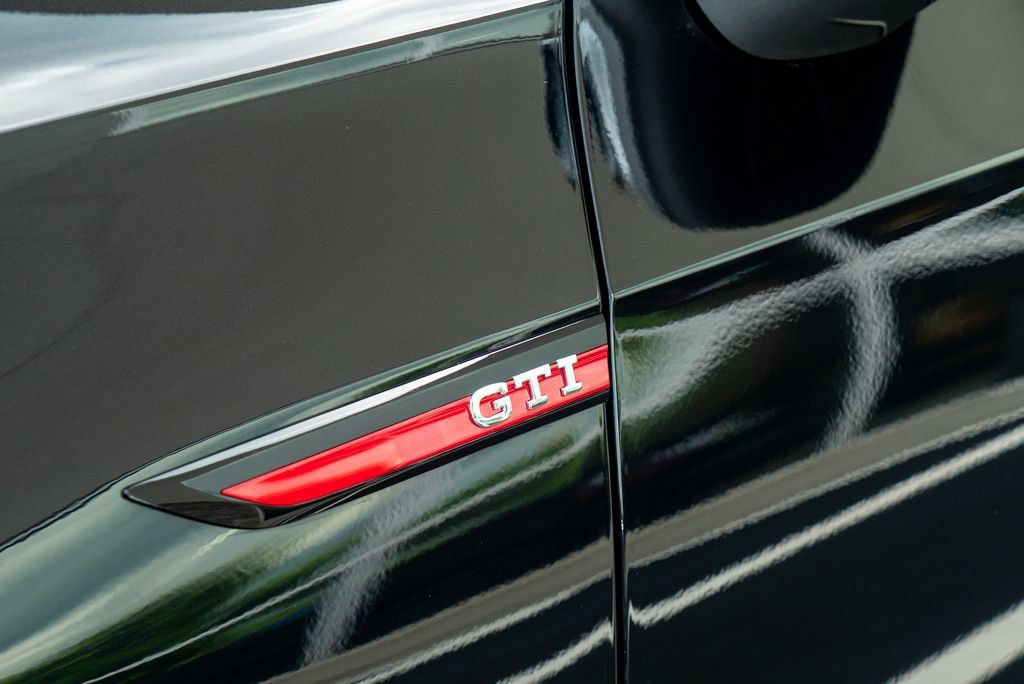 Used 2023 Volkswagen GTI Autobahn FWD image 4