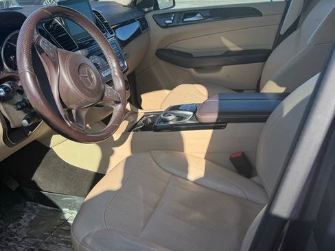 Used 2018 Mercedes-Benz GLS 450 4MATIC image 4