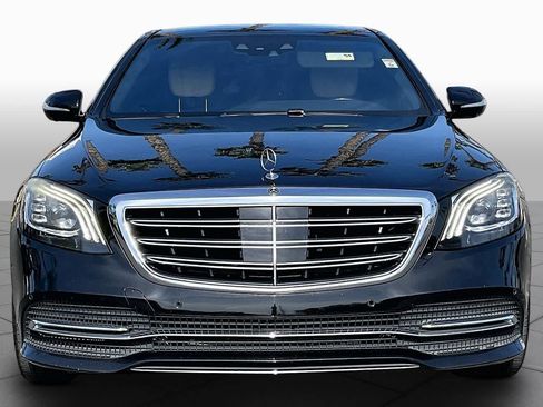 Used 2018 Mercedes-Benz S 560 Sedan image 3