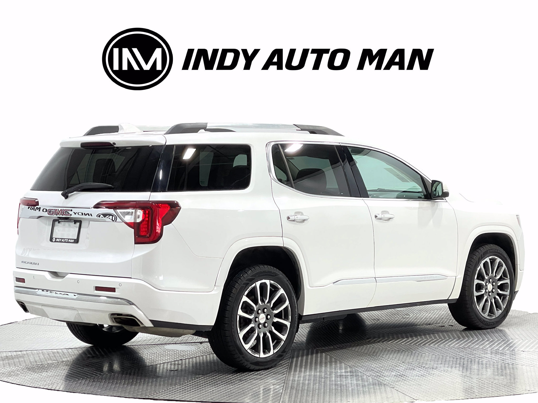 Used 2021 GMC Acadia Denali w/ Denali Technology Package FWD image 4