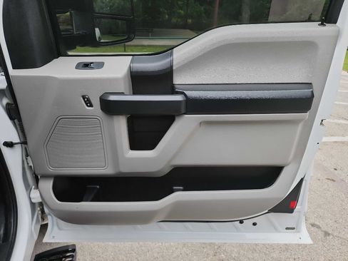 Used 2018 Ford F250 XL w/ Power Equipment Group RWD image 34