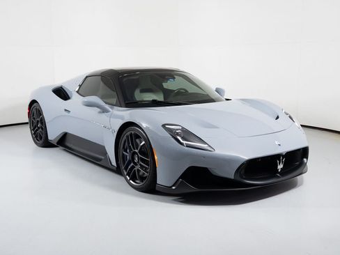Used 2023 Maserati MC20 Spyder RWD image 7