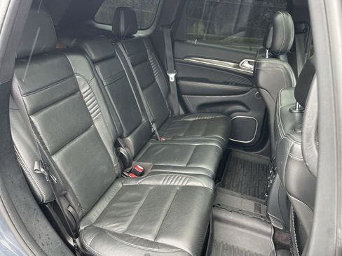 Used 2017 Jeep Grand Cherokee SRT image 28