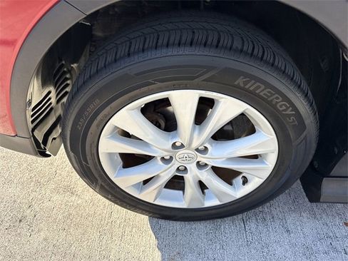 Used 2015 Toyota RAV4 Limited w/ Technology Package image 10