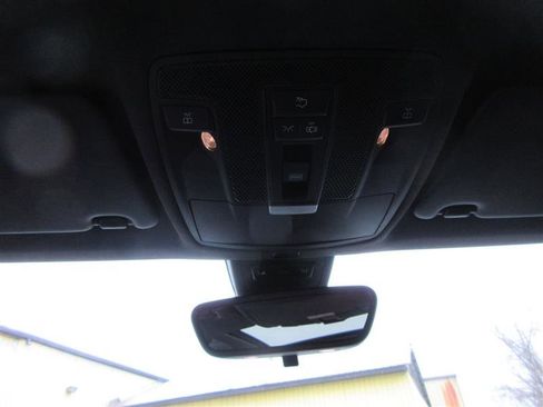 Used 2018 Mercedes-Benz CLA 250 4MATIC image 19