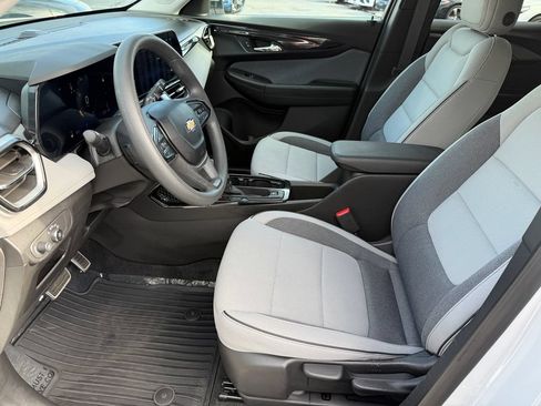 Used 2026 Chevrolet TrailBlazer LT FWD image 24