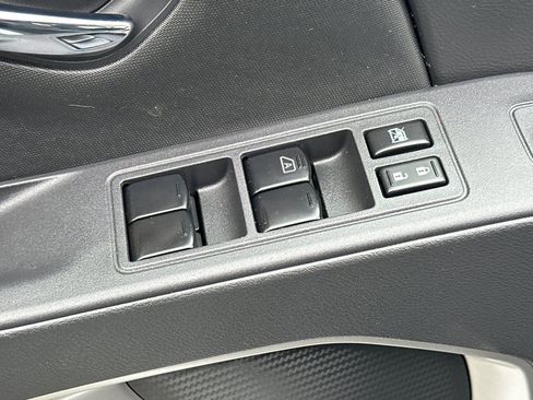 Used 2023 Nissan Frontier SV w/ Tow Package image 12