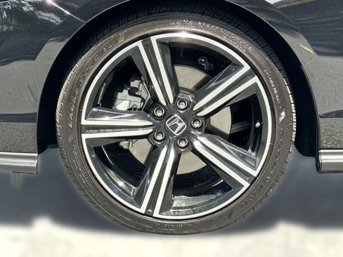 Certified 2025 Honda Accord Sport image 12