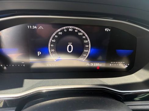 Used 2024 Volkswagen Jetta SE w/ Panoramic Sunroof Package FWD image 22