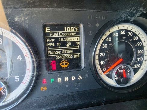 Used 2015 RAM 3500 Tradesman w/ Chrome Appearance Group AWD/4WD image 5