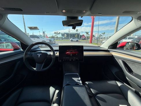 Used 2022 Tesla Model 3 RWD image 2