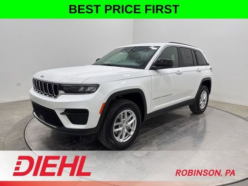 New 2026 Jeep Grand Cherokee Laredo X AWD/4WD image 3