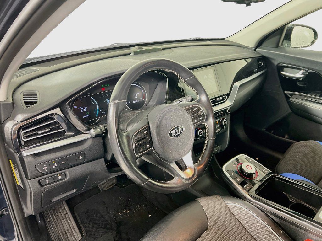 Used 2020 Kia Niro EX FWD image 7