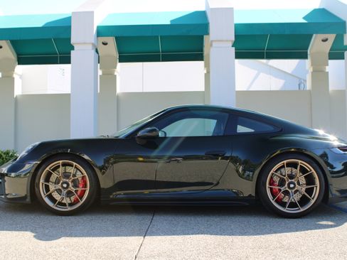 Used 2022 Porsche 911 GT3 image 2