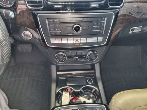Used 2017 Mercedes-Benz GLS 450 4MATIC image 19