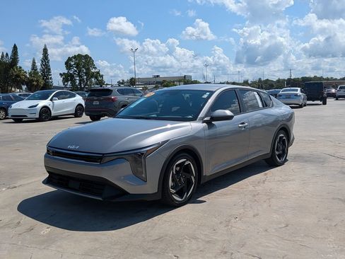Certified 2025 Kia K4 EX FWD image 4