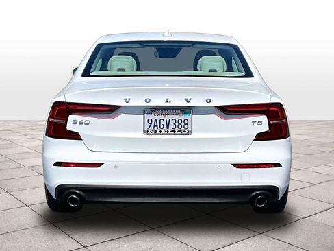 Used 2019 Volvo S60 T5 Momentum w/ Premium Package FWD image 7