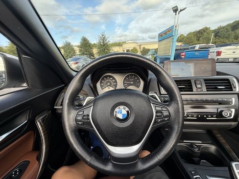 Used 2017 BMW 230i xDrive Convertible image 32