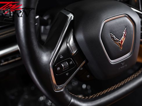 Used 2020 Chevrolet Corvette Stingray Preferred Cpe w/ 2LT Preferred Equipment Group RWD image 39