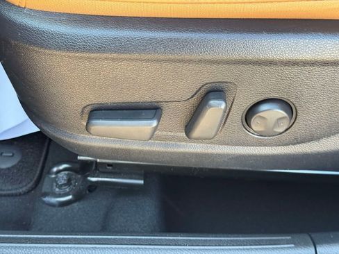 Used 2024 Kia Seltos SX AWD/4WD image 16