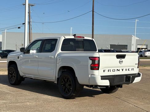 New 2026 Nissan Frontier SV image 6
