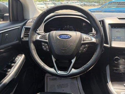 Used 2017 Ford Edge SEL w/ Equipment Group 201A AWD/4WD image 24