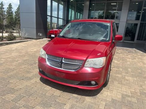Used 2012 Dodge Grand Caravan Crew w/ Crew Value Pkg FWD image 2