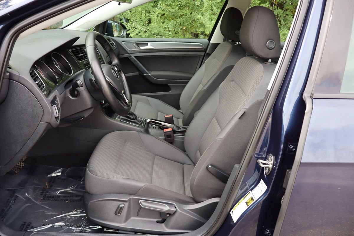 Used 2018 Volkswagen Golf S FWD image 19