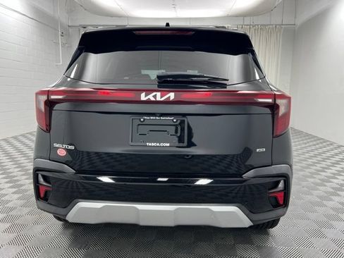 Used 2024 Kia Seltos SX w/ SX Sunroof Package AWD/4WD image 7