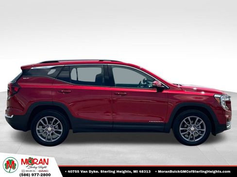 Certified 2023 GMC Terrain SLT w/ LPO, Floor Liner Package AWD/4WD image 6