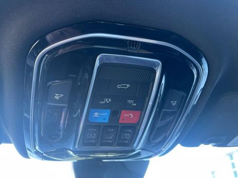 Used 2021 Jeep Grand Cherokee L Overland w/ Luxury Tech Group IV image 49