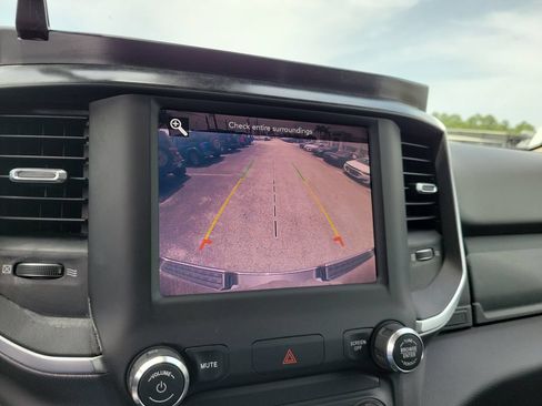 Used 2019 RAM 1500 Big Horn AWD/4WD image 30