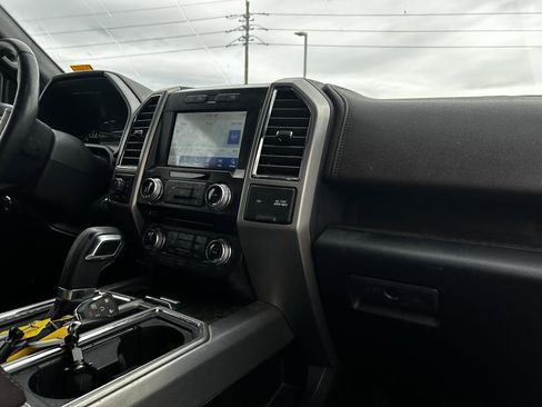 Used 2015 Ford F150 Platinum w/ Equipment Group 701A Luxury image 14