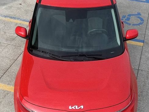 Used 2022 Kia Soul LX w/ Technology Package image 12
