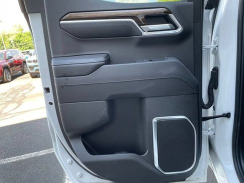 Used 2023 GMC Sierra 1500 Elevation AWD/4WD image 23