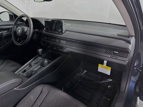 New 2025 Honda Accord SE image 28