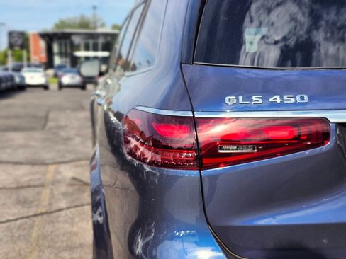 New 2026 Mercedes-Benz GLS 450 4MATIC image 9