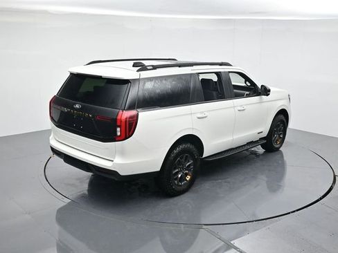 New 2025 Ford Expedition Tremor image 38